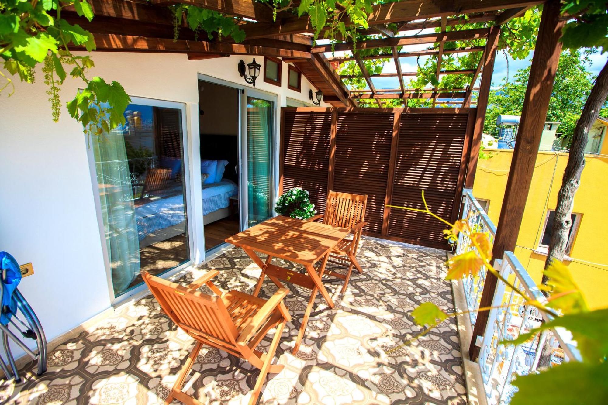 Hotel Lemon Villa Hotel (Adults Only) 3*