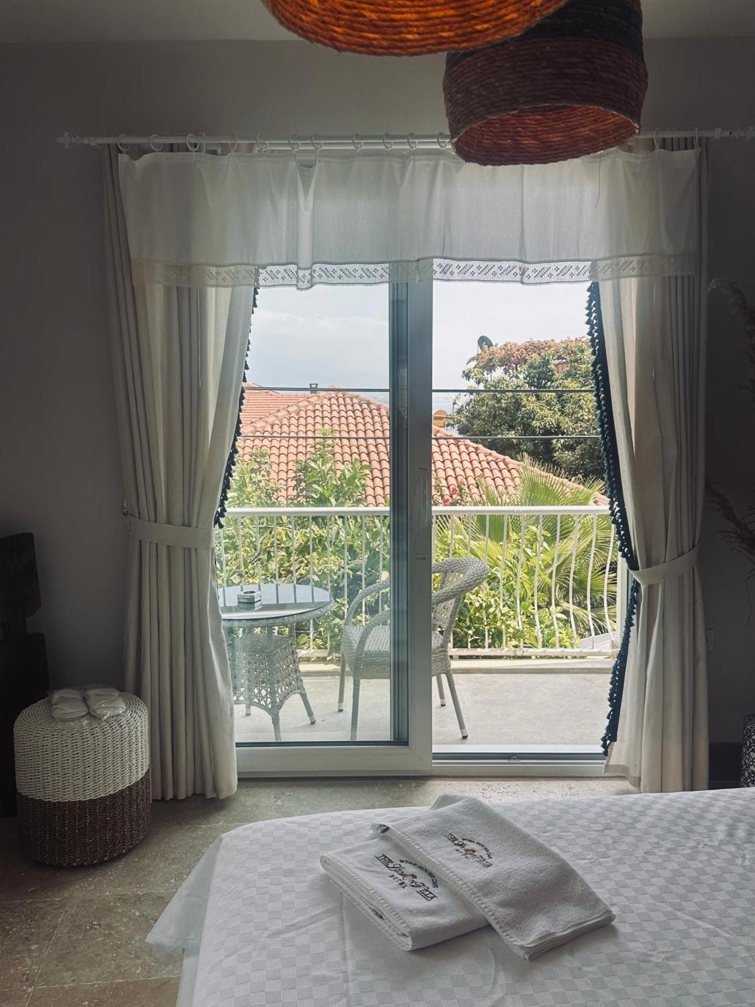 Lemon - Adult Only Hotell