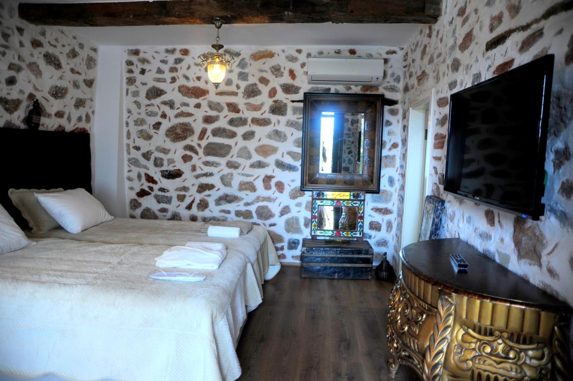 Lemon Villa Hotel (Adults Only) 3*